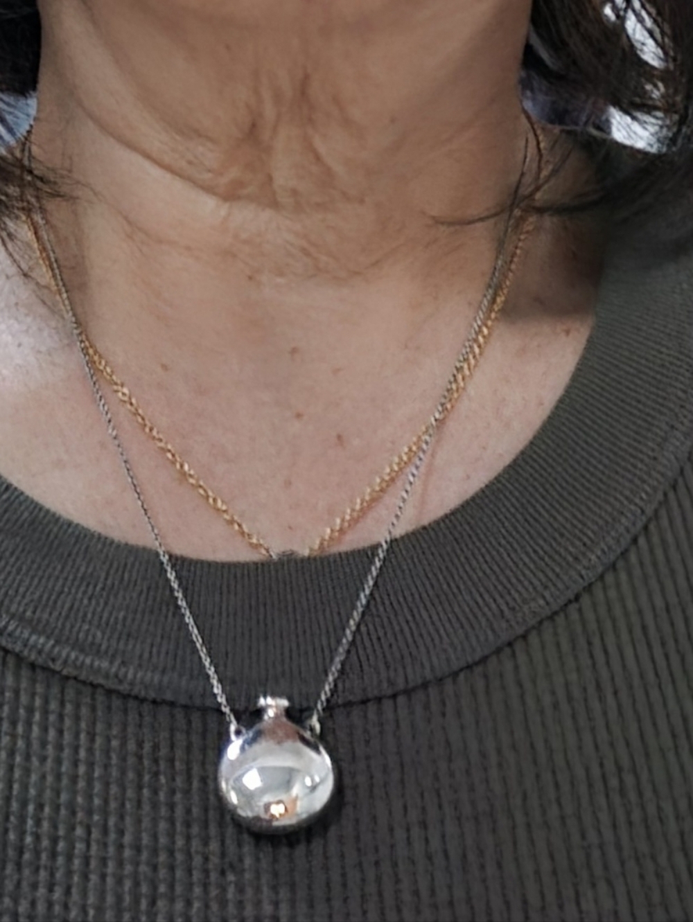 Tiffany & Co. ELSA PERETTI Sterling Silver Bottle Pendant Necklace - Picture 12 of 13